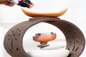 Mitr: Dinginliğe Açılan Sessiz Bir Kapı